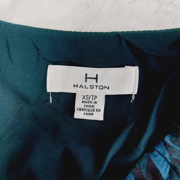 H by Halston Greene Street Peacock All Over Leaves V Neck Hi Low Hem Top P5238 - Picture 6 of 8